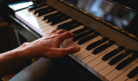 14 Famous Classical Piano Pieces